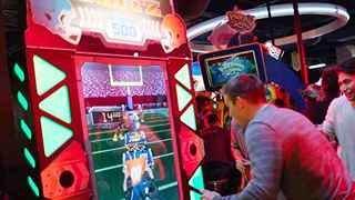Dave and Busters Games