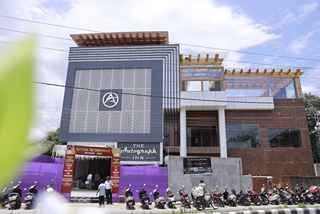 front view of best hotel in siliguri the autograph inn