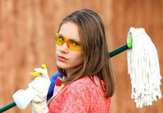 Examining the Various House Cleaning Service Types 